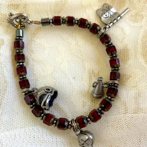 NWT Sports Buccanner Pirate Handmade Bracelet with Cute Silverplated charms - Picture 4 of 6